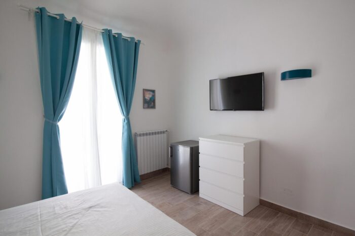 deluxe suite elegant bathroom