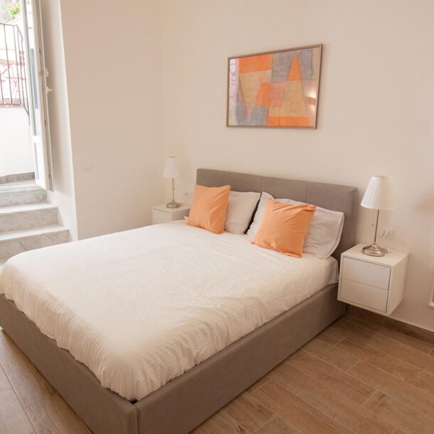 short stay apartment private kitchen bathroom