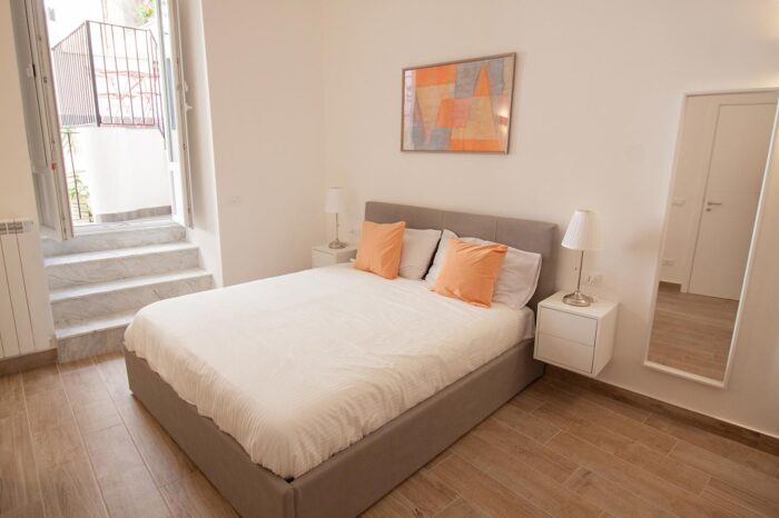 short stay apartment private kitchen bathroom